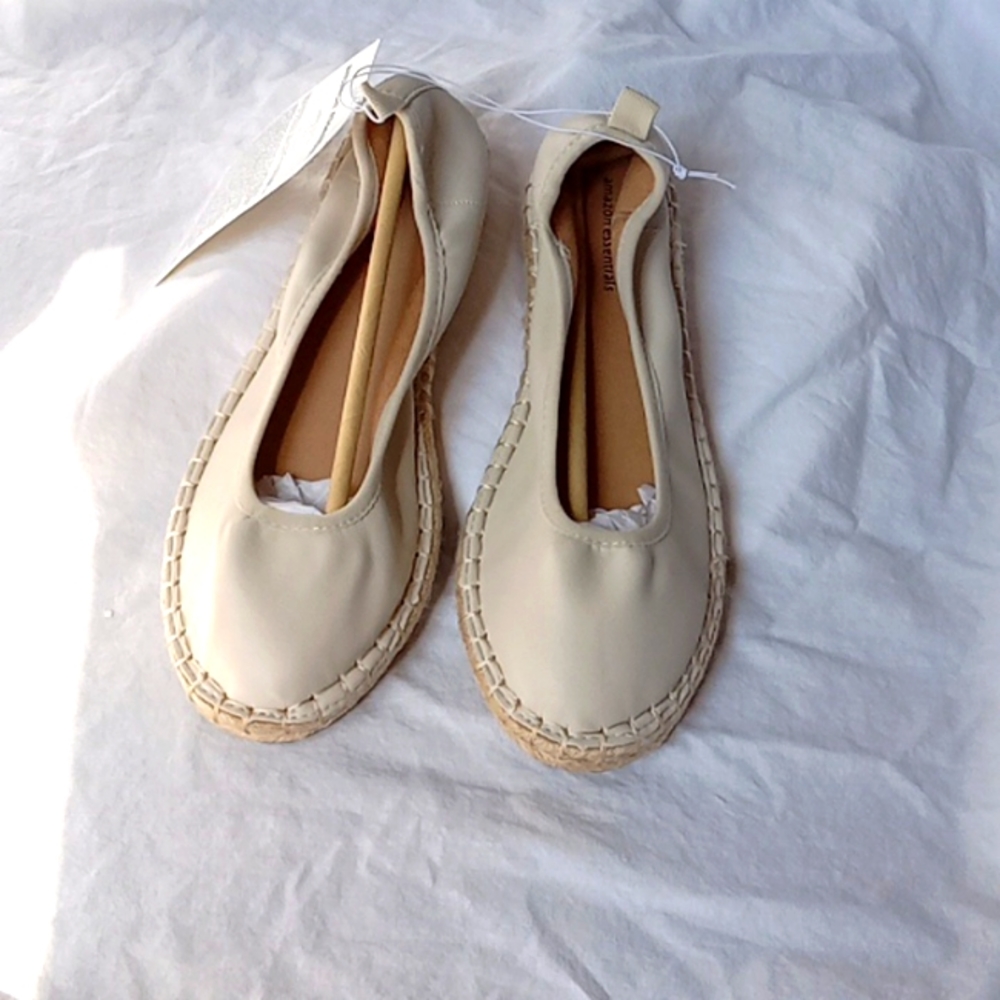 Amazon Essentials Women's Espadrilles Ballerina Flat Shoes Beige Size 8.5 - Picture 2 of 6